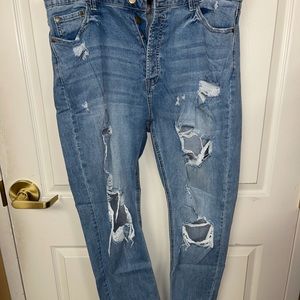 Fashionnova ripped jeans